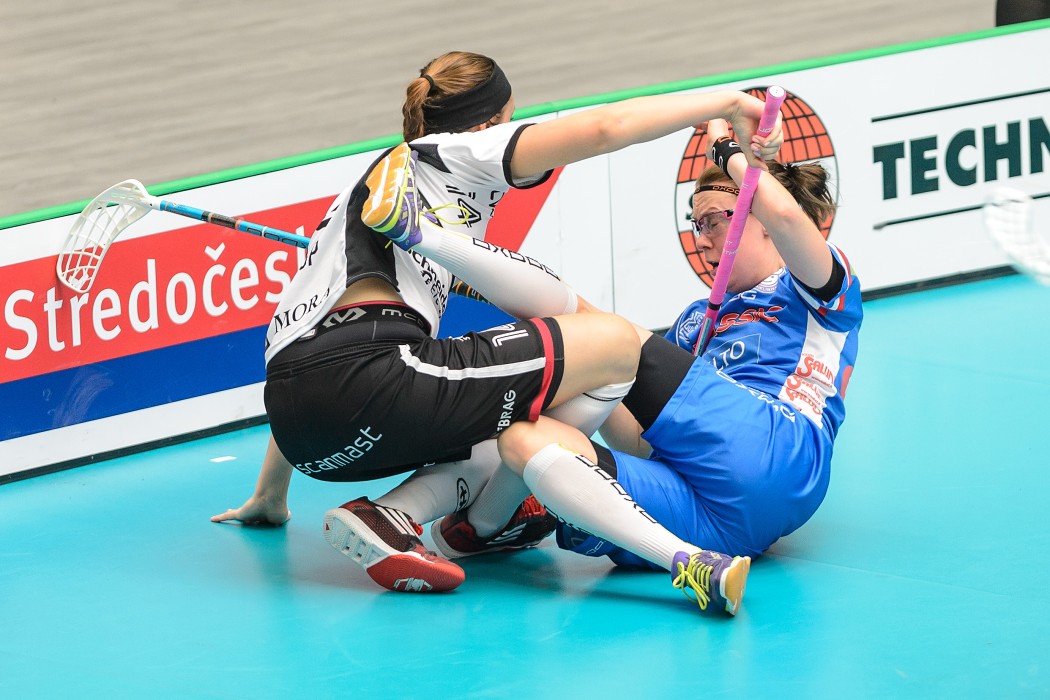 CHAMPIONS CUP 2015 WOMEN -  KAIS Mora IF vs Classic - 13:6