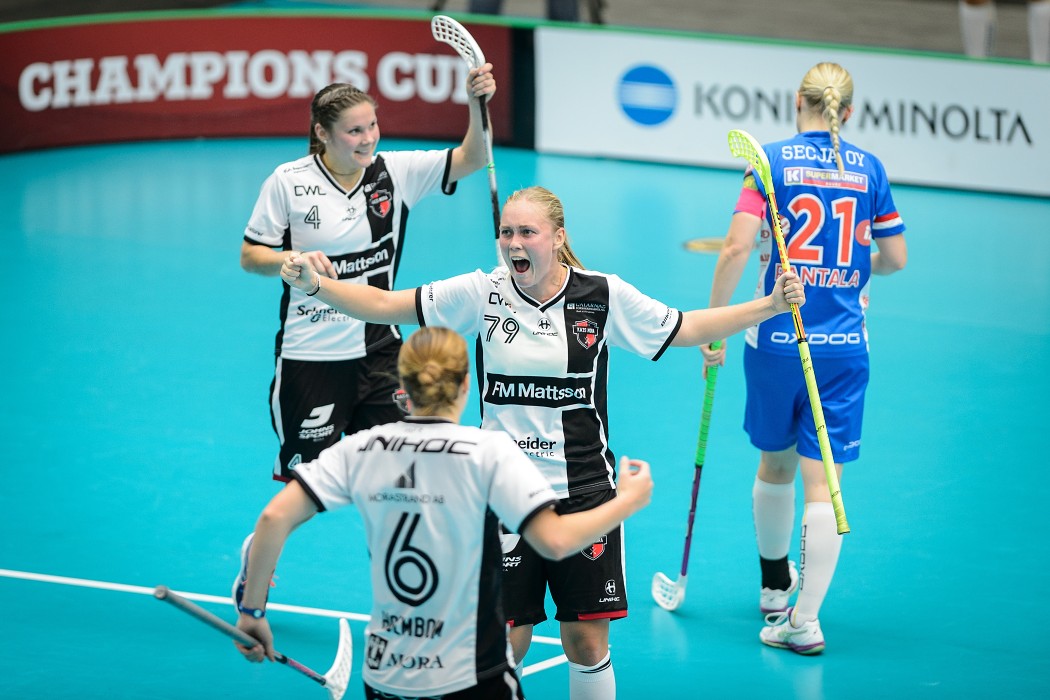 CHAMPIONS CUP 2015 WOMEN -  KAIS Mora IF vs Classic - 13:6
