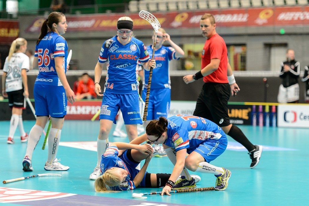 CHAMPIONS CUP 2015 WOMEN -  KAIS Mora IF vs Classic - 13:6