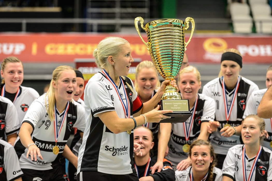 CHAMPIONS CUP 2015 WOMEN -  KAIS Mora IF vs Classic - 13:6