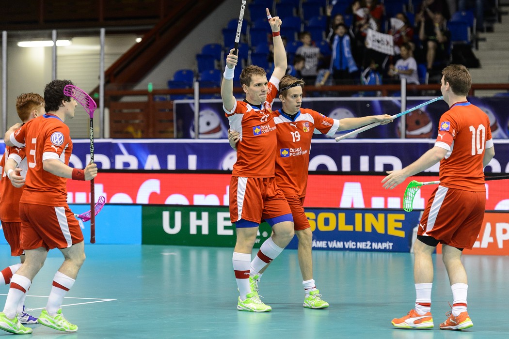 Euro Floorball Tour 2014 -  Czech Republic vs Switzerland - 8:7