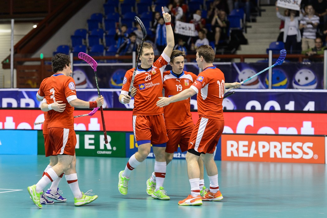 Euro Floorball Tour 2014 -  Czech Republic vs Switzerland - 8:7
