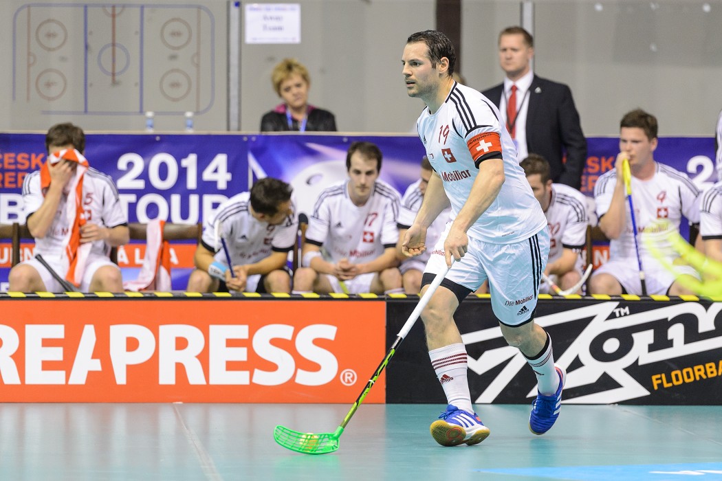 Euro Floorball Tour 2014 -  Czech Republic vs Switzerland - 8:7