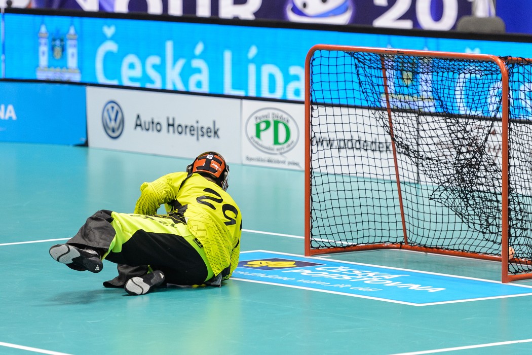 Euro Floorball Tour 2014 -  Czech Republic vs Switzerland - 8:7
