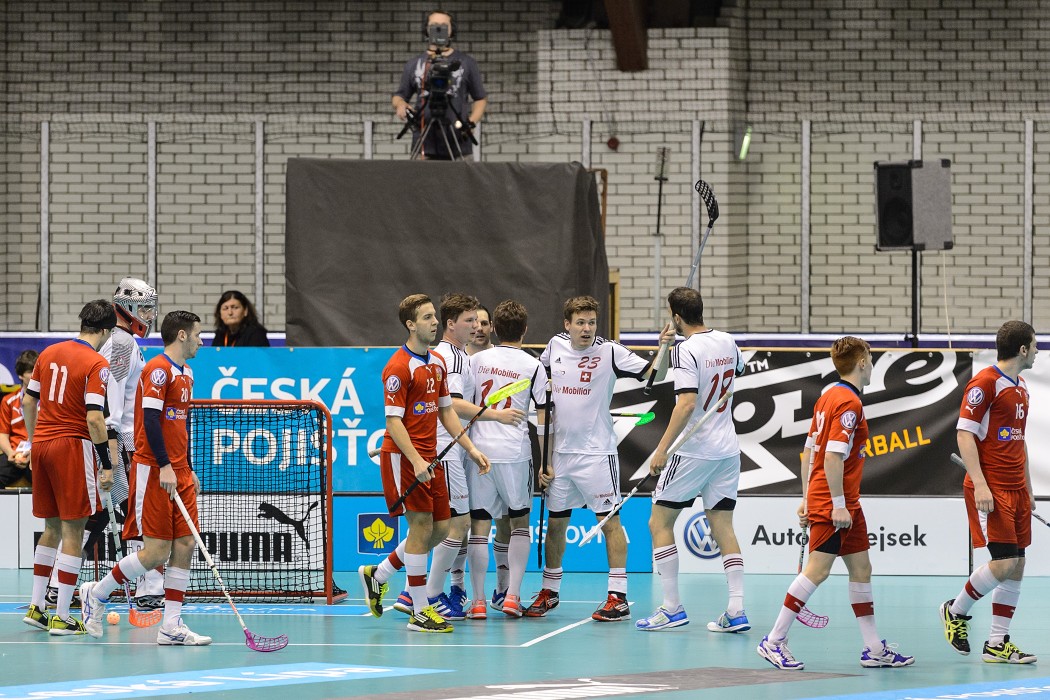 Euro Floorball Tour 2014 -  Czech Republic vs Switzerland - 8:7