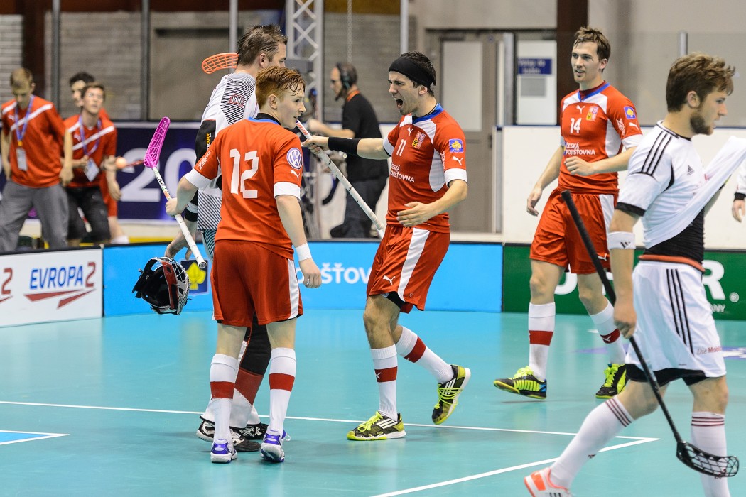 Euro Floorball Tour 2014 -  Czech Republic vs Switzerland - 8:7