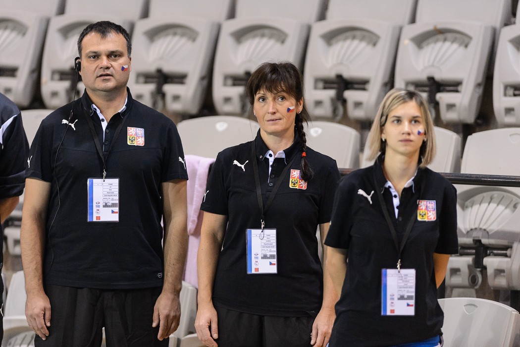 Euro Floorball Tour 2014 -  CZE WU19 vs FIN WU19 - 2:7