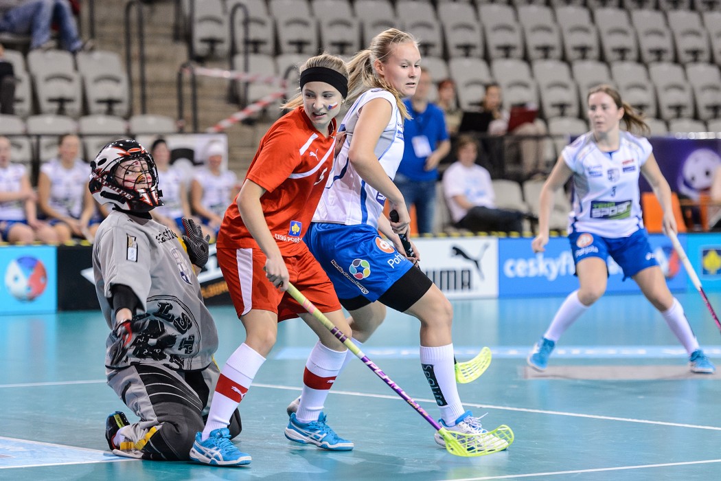 Euro Floorball Tour 2014 -  CZE WU19 vs FIN WU19 - 2:7