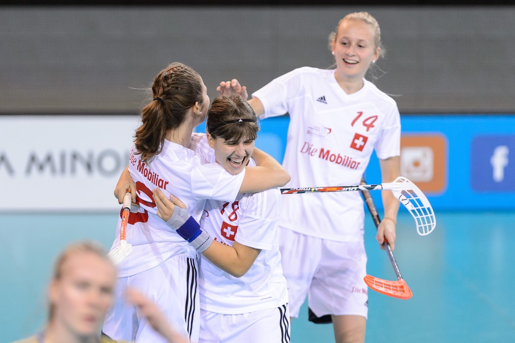 Euro Floorball Tour 2014 -  SUI WU19 vs SWE WU19 - 3:18