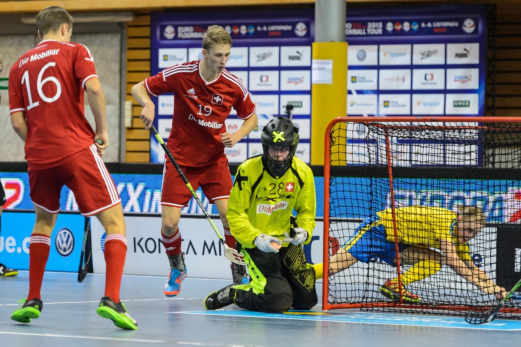 Euro Floorball Tour 2015 -  Switzerland U19 vs Sweden U19 - 7:11