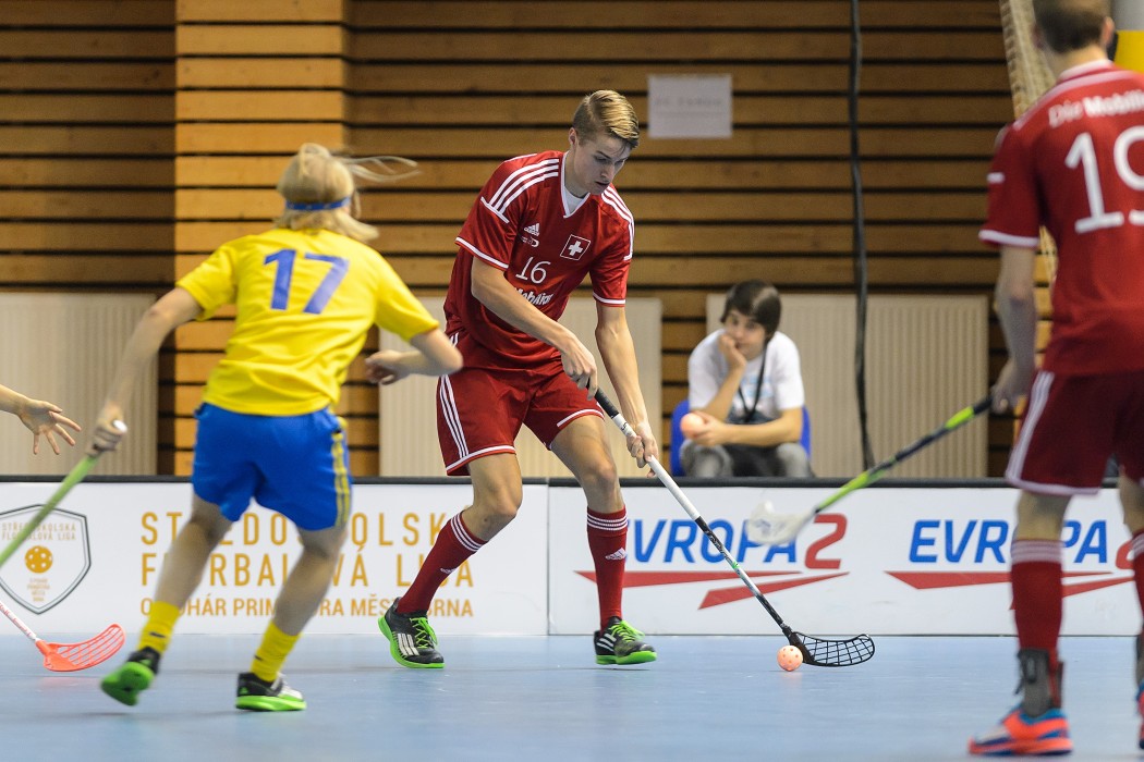 Euro Floorball Tour 2015 -  Switzerland U19 vs Sweden U19 - 7:11