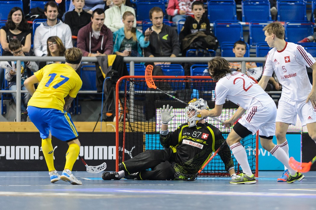 Euro Floorball Tour 2015 -  Switzerland vs Sweden - 5:12