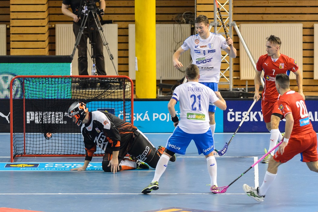 Euro Floorball Tour 2015 - Czech Republic vs Finland - 3:6