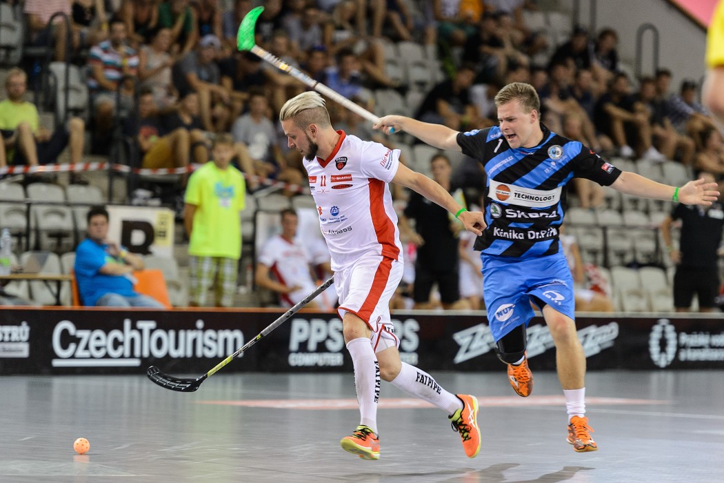 CZECH OPEN 2015 - semifinále - Floorball Köniz x Technology Fl