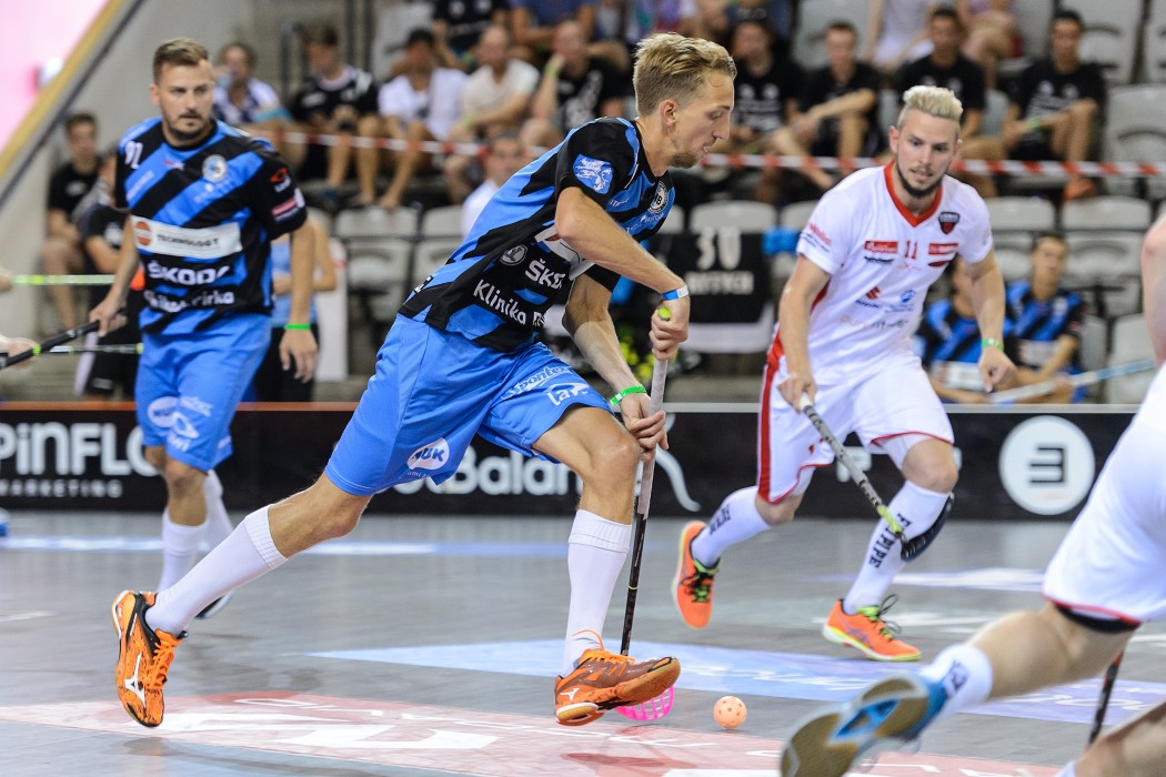 CZECH OPEN 2015 - semifinále - Floorball Köniz x Technology Fl